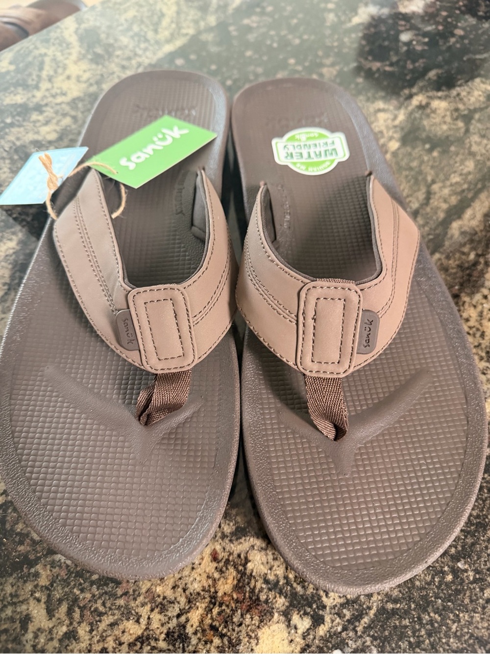 Sanuk Men’s Brown/Tan Comfort Flip Flops